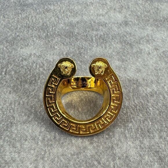 Versace Unisex Medusa Gold Rodeo Ring - Picture 5 of 10